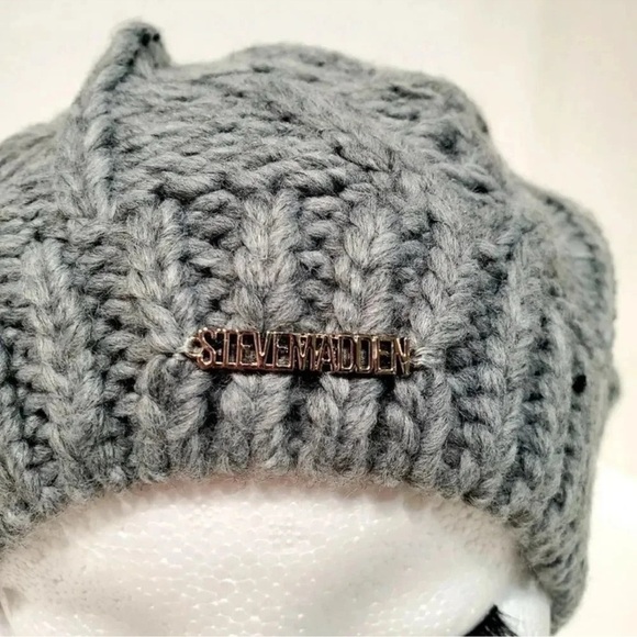 Steve Madden Cable-Knit Grey Beret - Picture 4 of 4